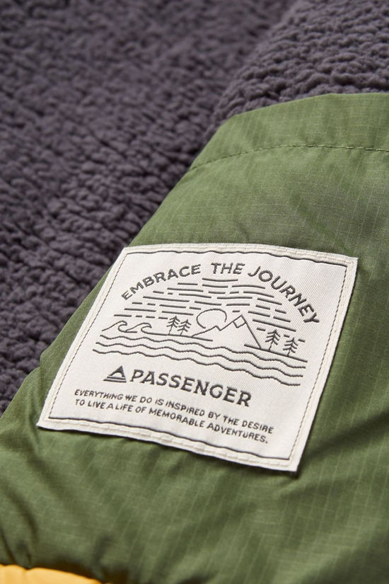 Passenger Womens Tasman 2.0 Long Insulated Jacket Fir Tree