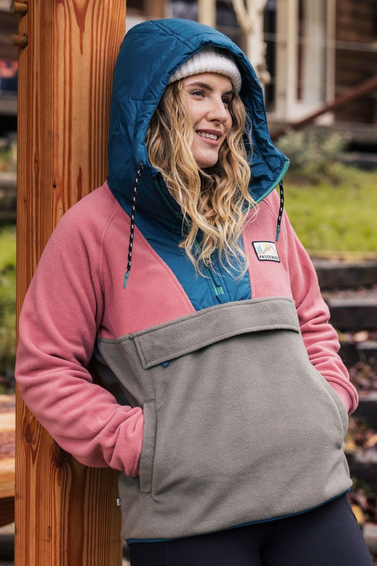 Passenger Womens Alexander Recycled Polar Hooded Fleece Dusty Rose