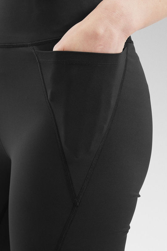 Acai Womens Stride Shorts Black