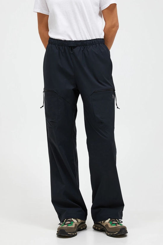 Peak Performance Womens Outdoor Cargo Pants Black