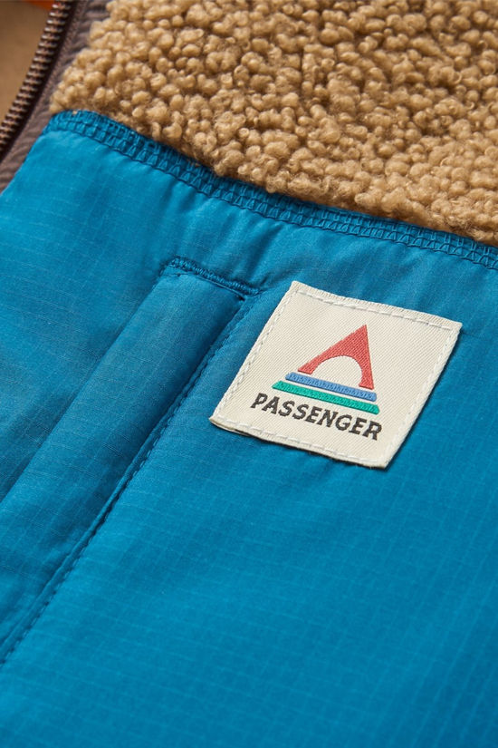 Passenger Mens Born Explorer Recycled Polar-Lined Sherpa Fleece Caramel/Espresso