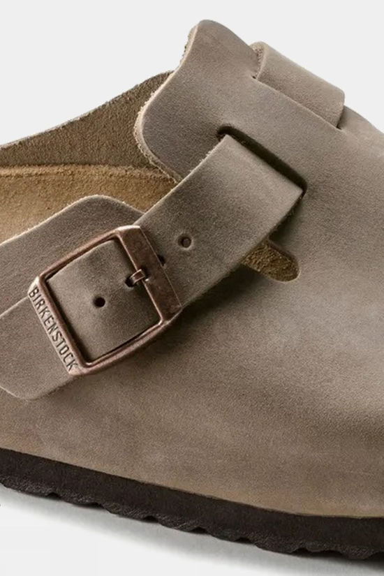 Birkenstock Unisex Boston Oiled Leather Clogs  Tabacco Brown