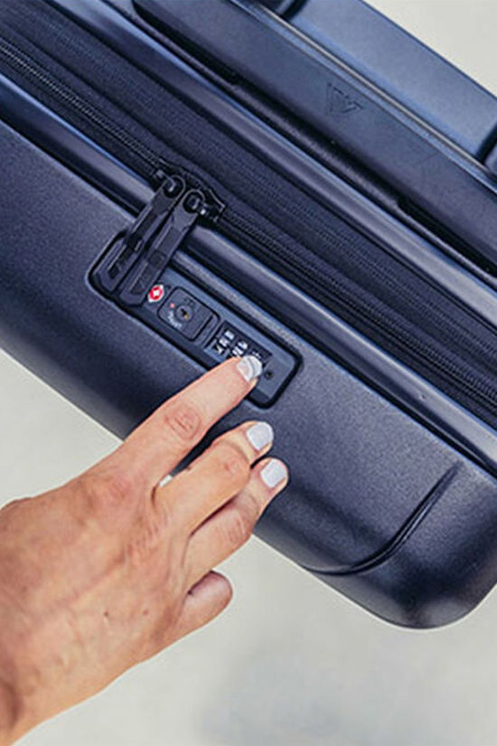 Gregory Quadro Pro Carry On Suitcase Optic Black
