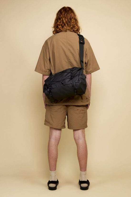 Elliker Walden Messenger Bag Black
