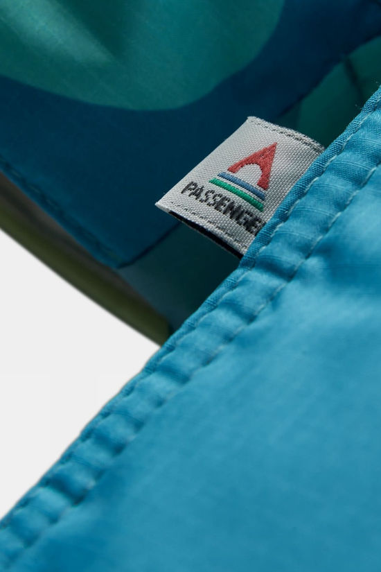Passenger Unisex Waves Recycled Sherpa Lined Changing Robe Vista Patchwork Aqua