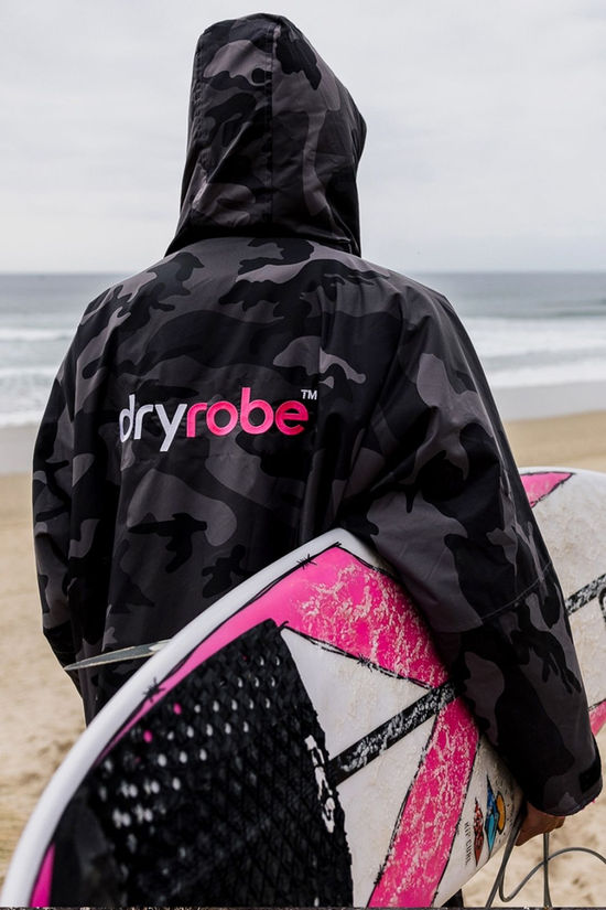 Dryrobe Unisex Advance Changing Robe Black Camo Pink