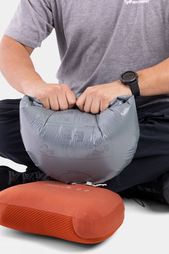 Sea to Summit Aeros Premium Pillow - Regular Picante